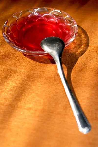 Вкусное фруктовое желе в красивой чаше блеска — стоковое фото