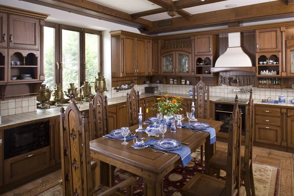 Interior de uma sala de jantar — Fotografia de Stock