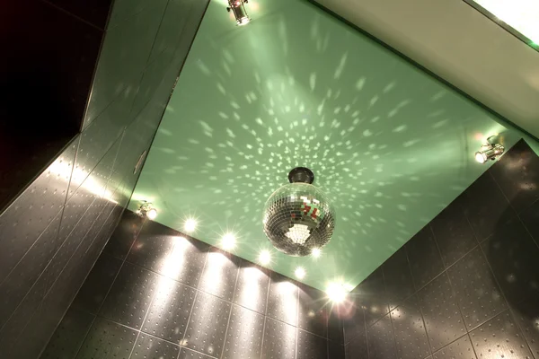 Mirror ball on the ceiling — Stock Photo, Image