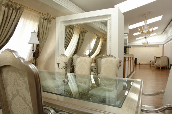 Luxury dinning room — Stock Photo, Image