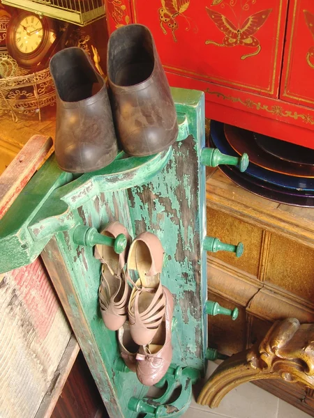 Galosh and shoes — Stock Photo, Image