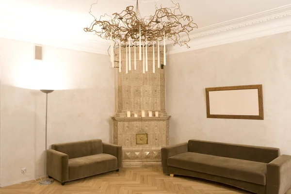 Interiér obývacího pokoje s ruským trouba — Stock fotografie