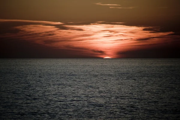 Beautiful sunset scenery from the seashore — Stock Photo, Image