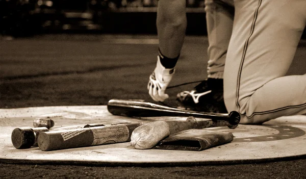 Baseball batter obtinerea gata în cutie de aluat — Fotografie, imagine de stoc