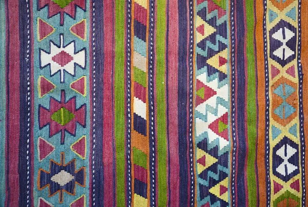 Traditionella handgjorda turkiska mattor — Stockfoto