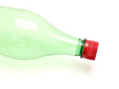 Yeşil plastik şişe