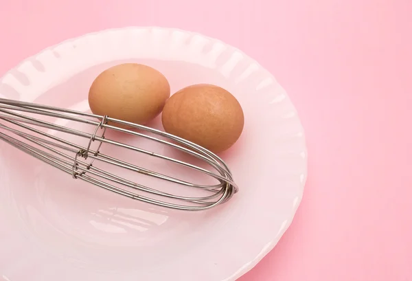 Ve yumurta çırpıcı — Stok fotoğraf