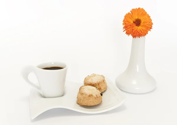 Чашка кофе с булочками — стоковое фото
