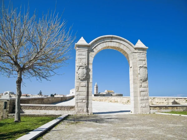 Arch of the Small Fort. Trani. Apulia. — Stock Photo, Image