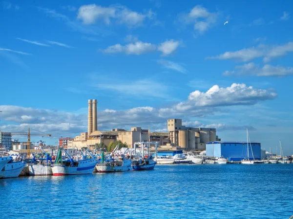 Landschap zeehaven. Monopoli. Apulië. — Stockfoto