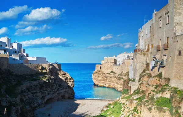 Paesaggio di Polignano a Mare. La Puglia . — Foto Stock