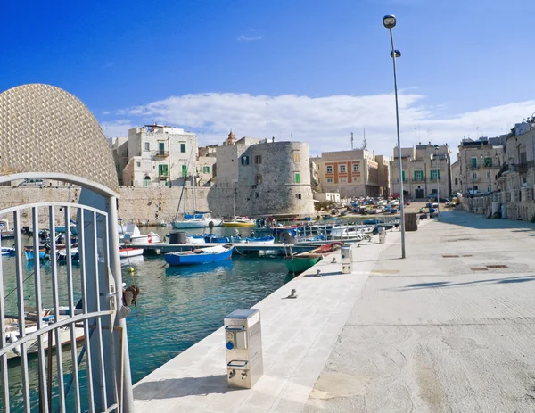 Den gamla hamnen i giovinazzo. Apulien. — Stockfoto