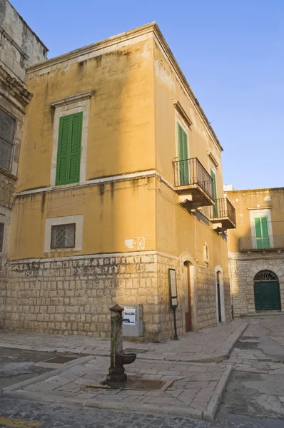 Pohled na Staroměstské giovinazzo. Apulie. — Stock fotografie