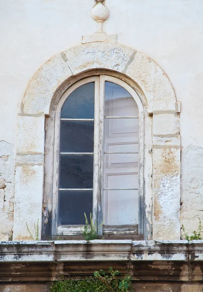 Oude venster. — Stockfoto