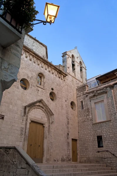 Giovinazzo kyrka. Apulien. — Stockfoto