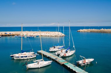 Giovinazzo turistik liman. Apulia.