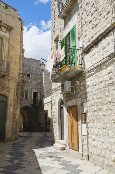 Giovinazzo oldtown sokakta. Apulia. — Stok fotoğraf