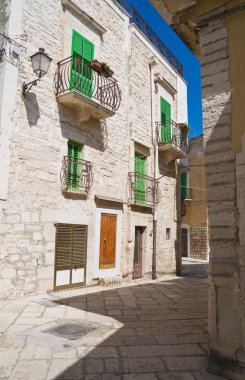 giovinazzo oldtown sokakta. Apulia.