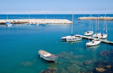 Giovinazzo turistik liman. Apulia.