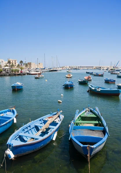 Tekneler limanda. bari. Apulia. — Stok fotoğraf