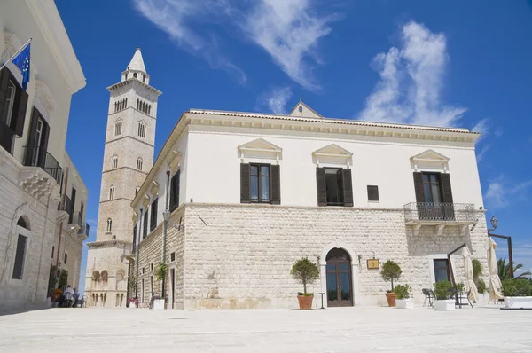 Belltower Katedrali. Trani. Apulia. — Stok fotoğraf