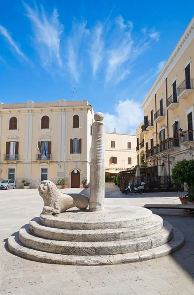 Mercantile tér és a hírhedt oszlop. Bari. Puglia. — Stock Fotó
