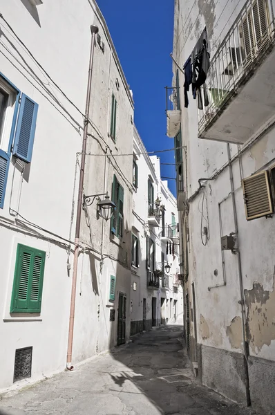 Alleyway. Monopoli. Apulia. — Stock Photo, Image