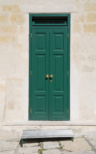 Houten groene deur. — Stockfoto