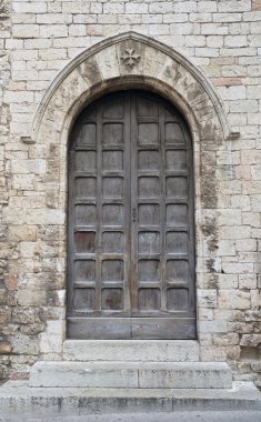 ahşap portal kilise.