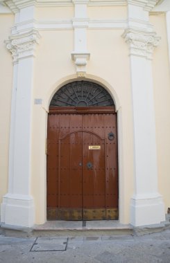 ahşap portal. Matera. Basilicata.