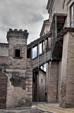 Alleyway. Montefalco. Umbria.