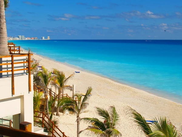Praia de Cancún Imagens De Bancos De Imagens Sem Royalties