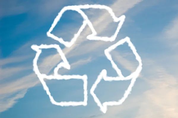 Recycle symbol on blue sky — Stock Photo, Image