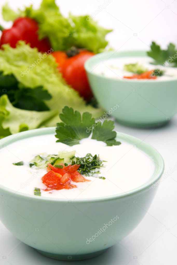 Yogurt soup with vegetables
