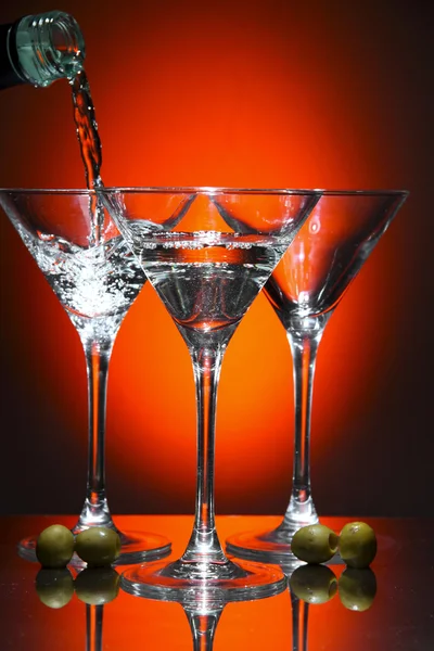 Martini being poured into a glass — Stock Photo, Image