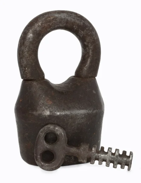 Antiguo candado de hierro fundido con llave — Foto de Stock