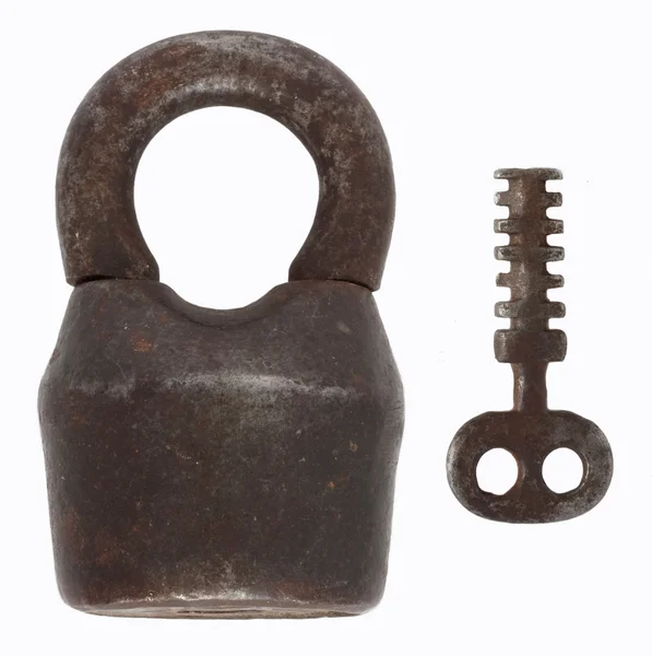 Antiguo candado de granero de hierro fundido con llave — Foto de Stock