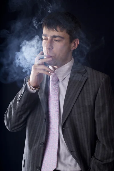 Rökning man — Stockfoto