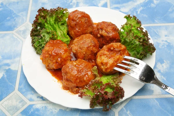 Boulettes de viande sur l'assiette — Photo