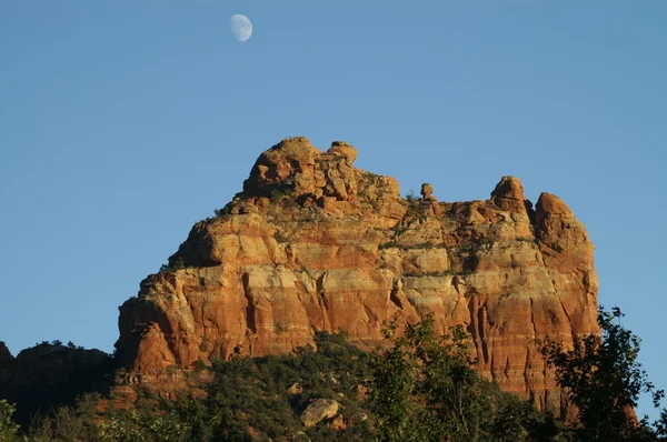 Lua sobre Sedona — Fotografia de Stock