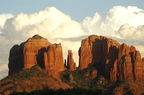 Clouds Approach Cathedral Rock — Stock Photo, Image