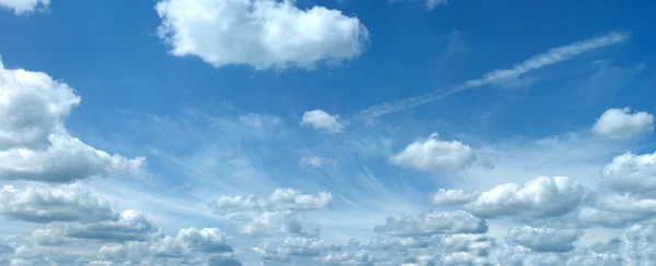 stock image Fleecy clouds XXL