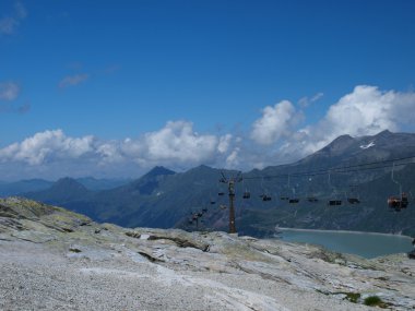 Yaz aylarında sandalye teleferik