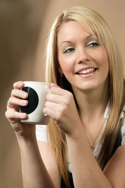 Счастливый любитель кофе — стоковое фото