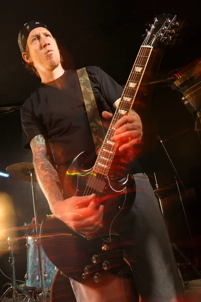 Metal gitarist — Stok fotoğraf