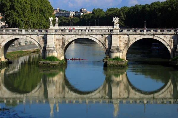 Γέφυρα στη Ρώμη — Φωτογραφία Αρχείου