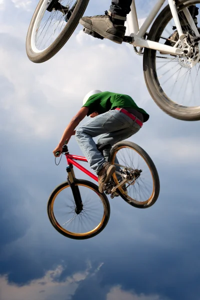 Bicicletas aéreas — Fotografia de Stock