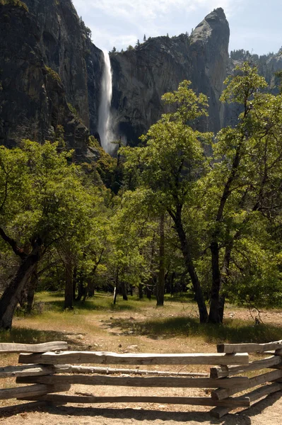 Водопад Йосемити — стоковое фото