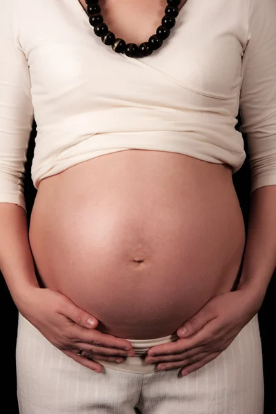 Madre embarazada. Fotos De Stock Sin Royalties Gratis