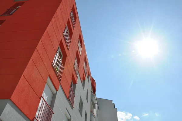 Kırmızı bina — Stok fotoğraf